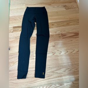 Black low rise leggings